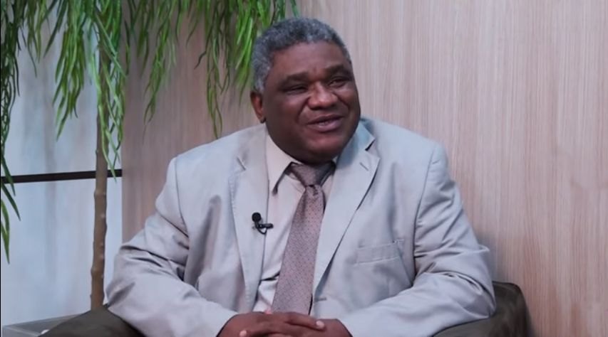 Pastor Genival Bento alerta que não usa Facebook para marcar agendas