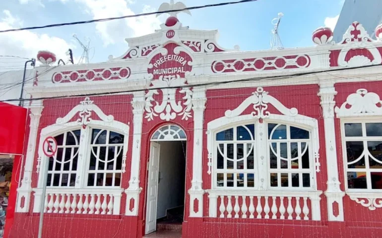 Prefeitura finaliza etapa de entrega de documentos de aprovados no PSS em Palmeira dos Índios