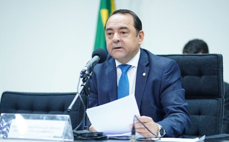 Projeto institui usucapião especial para vítima de violência doméstica, pessoa idosa ou com deficiência