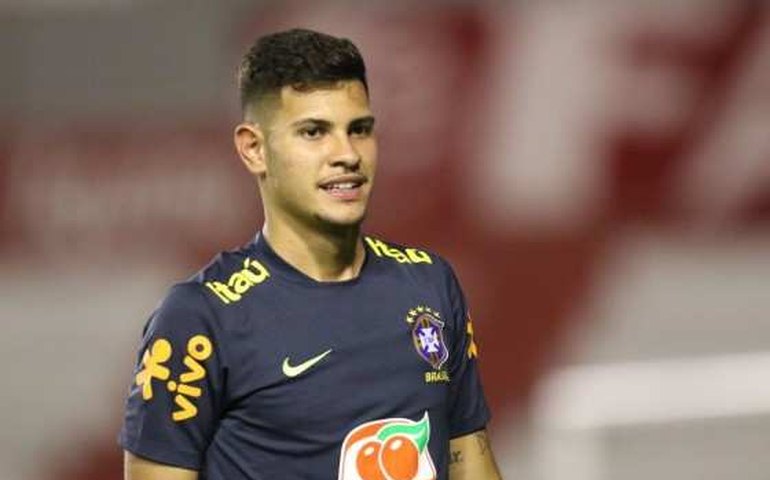 À vontade na seleção, Bruno Guimarães vê disputa por vaga como ‘final de Copa’