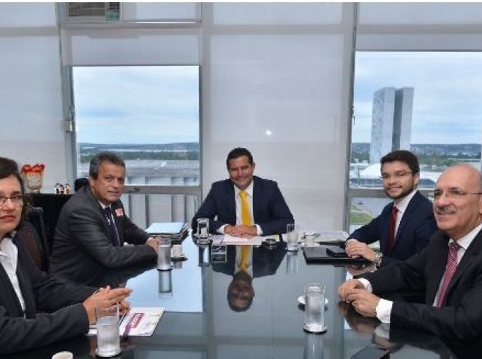 Governo avança nas tratativas sobre três novos aeroportos em Alagoas