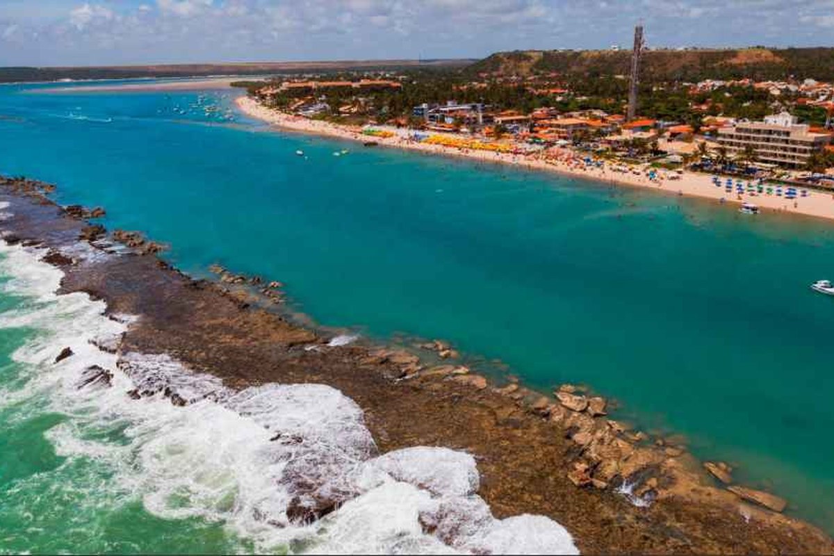 Barra de São Miguel — praia e recifes