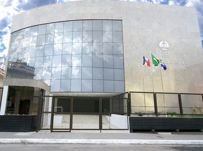 ﻿3ª Câmara Cível tem processo contra posto por combustível irregular