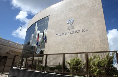 1ª e 2ª Câmaras Cíveis e Câmara Criminal do TJAL pautam mais de 900 processos para julgamento nesta semana