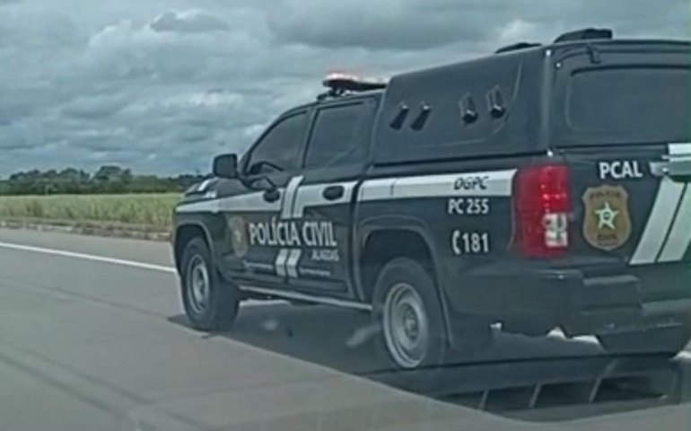 Polícia Civil apura homicídio de homem encontrado morto em veículo em Satuba