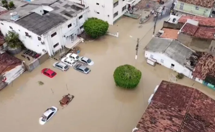 Cidade decretou situação de emergência na tarde de ontem Cidade decretou situação de emergência na tarde de ontem