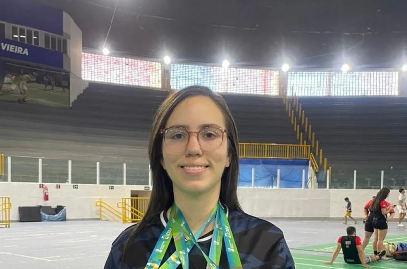 Atleta do Cesmac Conquista Três Medalhas no Campeonato Norte-Nordeste de Badminton