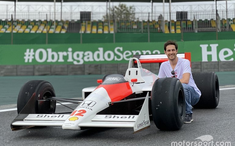 Bruno Senna pilota McLaren do tricampeonato de Ayrton