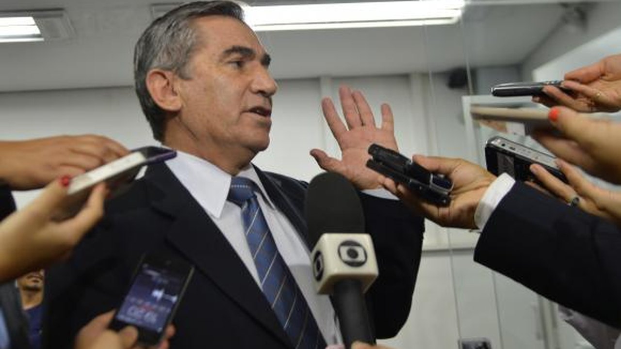 Gilberto Carvalho deixa governo para assumir presidência do Conselho do Sesi