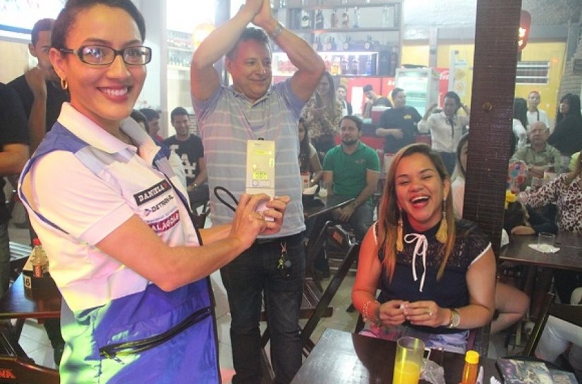 Equipe Lei Seca realiza ação educativa em bares de Maceió