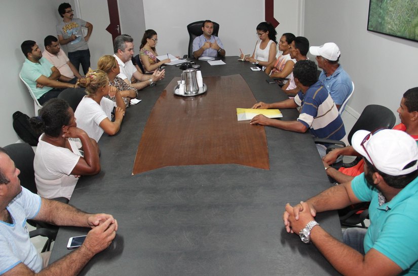 Catadores apresentam proposta para formalizar cooperativa em Arapiraca