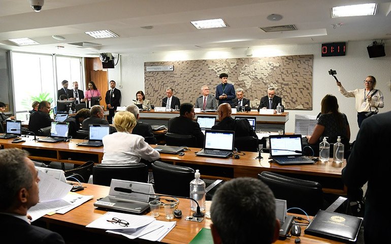 CRE fará nova rodada de sabatinas de diplomatas