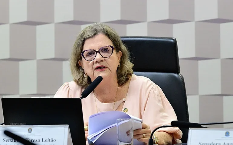 Teresa Leitão critica uso de fundo do pré-sal para renegociar dívidas rurais