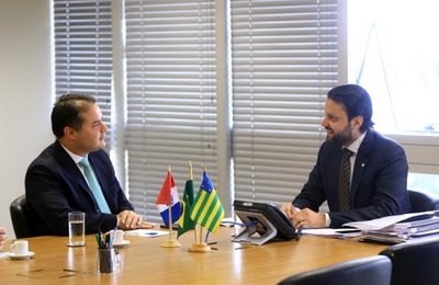 Governador se reúne com ministro das Cidades e garante recursos para obras em Maceió