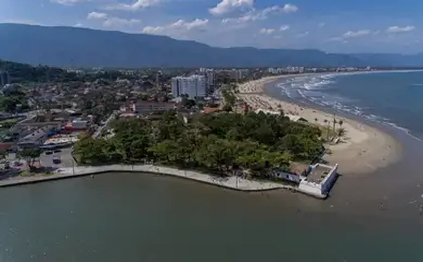 Influenciador morre em choque de motos aquáticas no litoral de São Paulo