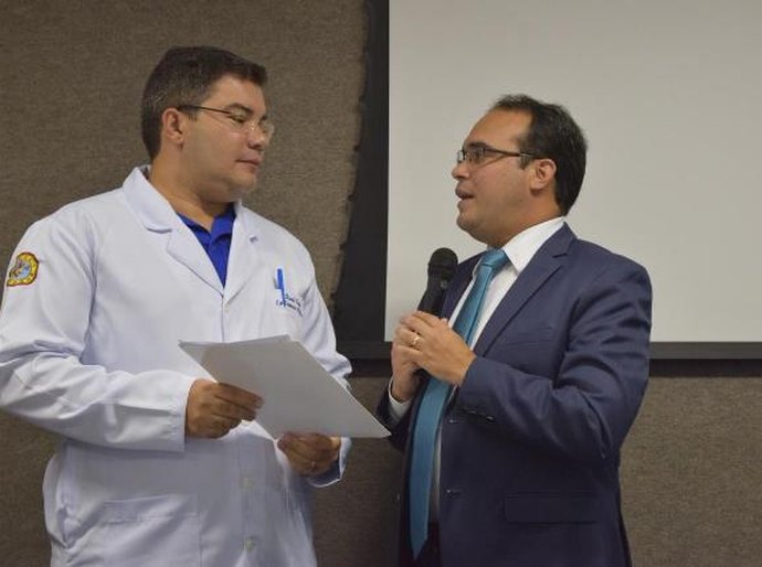 Davi Maia apresenta projeto que regulamenta descanso digno para enfermagem alagoana