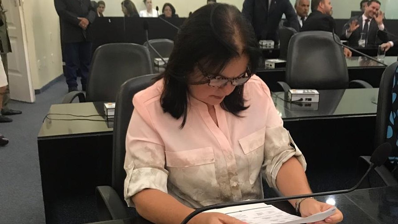 Fátima Canuto é eleita vice-presidente da Comissão de Saúde e Seguridade Social da ALE