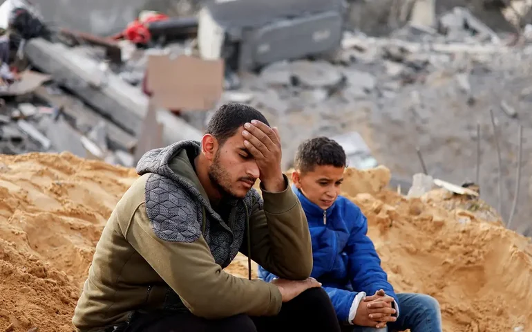 Hamas deixa o Cairo após conversas sobre cessar-fogo e diz que 'bola está com Israel'