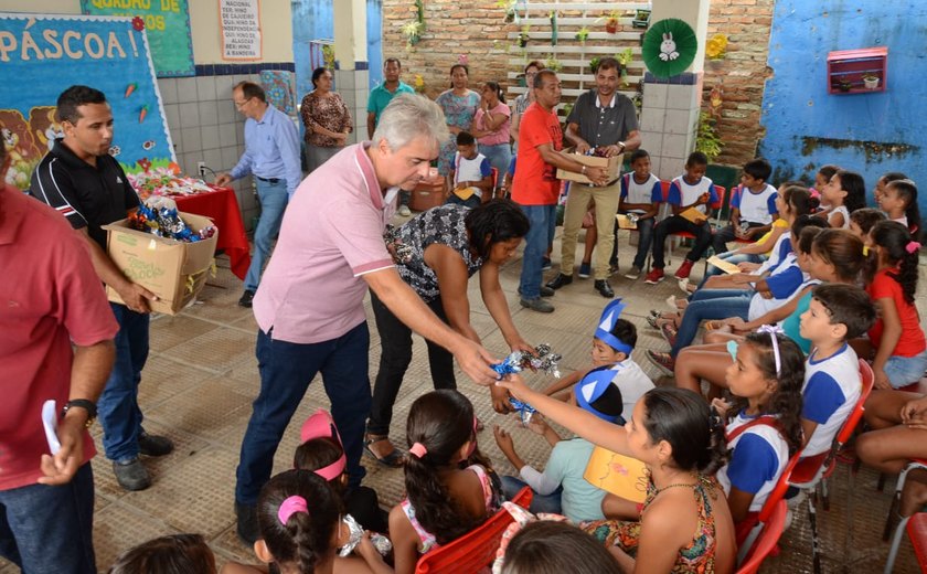 Semana Santa em Cajueiro foi recheada com cestas básicas e ovos de páscoa