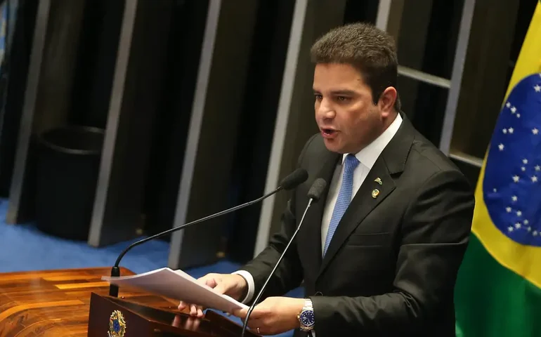 Acre aluga 'residência oficial' de luxo para vice-governadora a R$ 15 mil mensais sem licitação