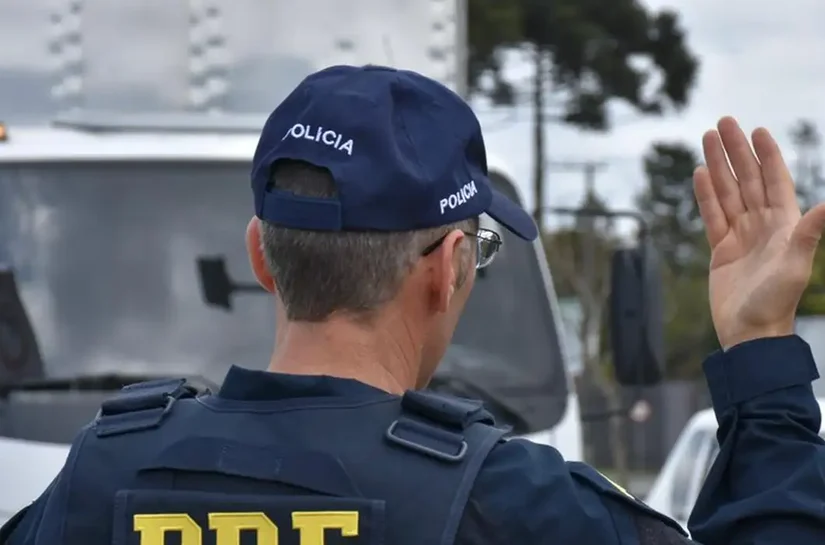 Acidentes em estradas federais durante o feriado matam 109 pessoas