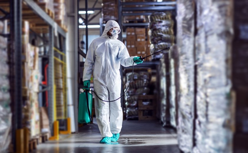 Descartáveis geram empregos na pandemia, mas indústria do plástico ainda sofre