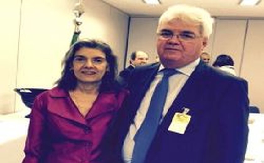 Sérgio Jucá participa de reunião com a ministra Carmem Lúcia para discutir o tema da violência doméstica