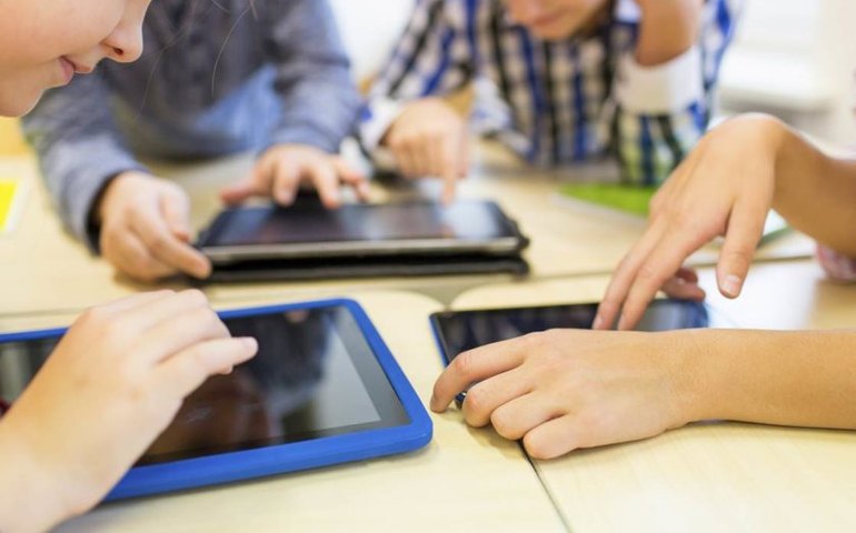 Crianças nascidas na era da tecnologia tem mais facilidade de acesso