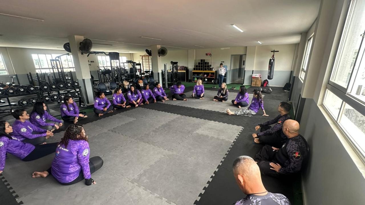 Programa Pronta promove oficina de defesa pessoal para mulheres assistidas pela Patrulha Maria da Penha