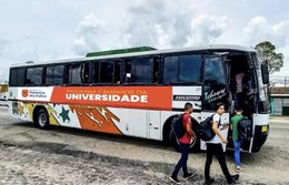 Novos estudantes de Palmeira têm 30 dias para garantir transporte gratuito para Arapiraca e Santana