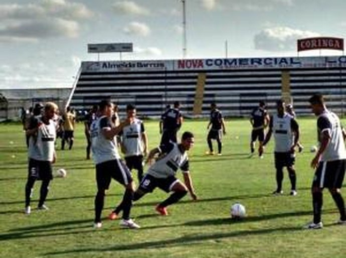 Trabalho árduo marca o décimo dia de pré-temporada alvinegra