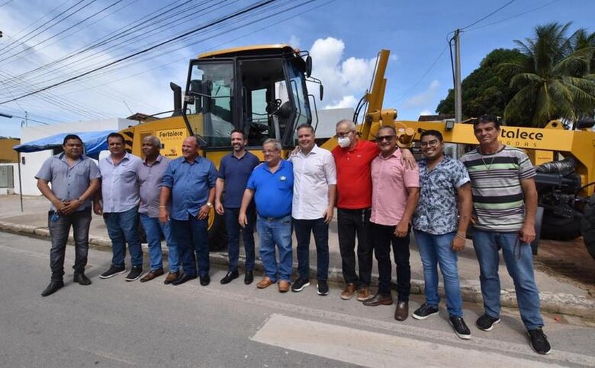 Governo autoriza creche CRIA em São Miguel dos Milagres e entrega equipamentos no Litoral Norte