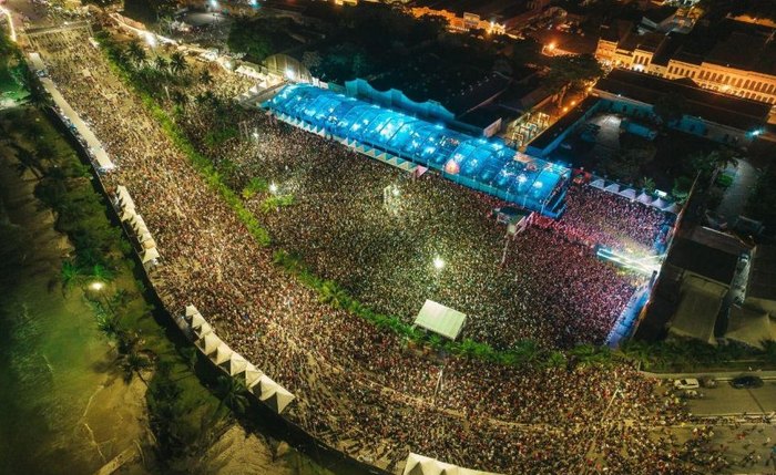 Segunda noite do São João de Maceió reuniu 100 mil pessoas
