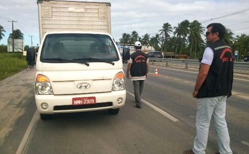 Operação Jingle Bells autua cargas irregulares no interior do Estado