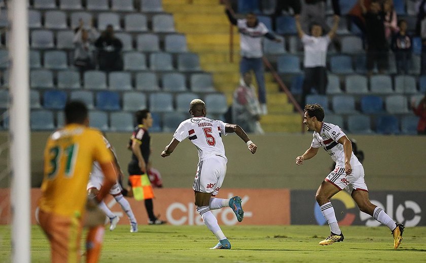 Sem espetáculo, São Paulo supera Juventude e avança às oitavas da Copa do Brasil
