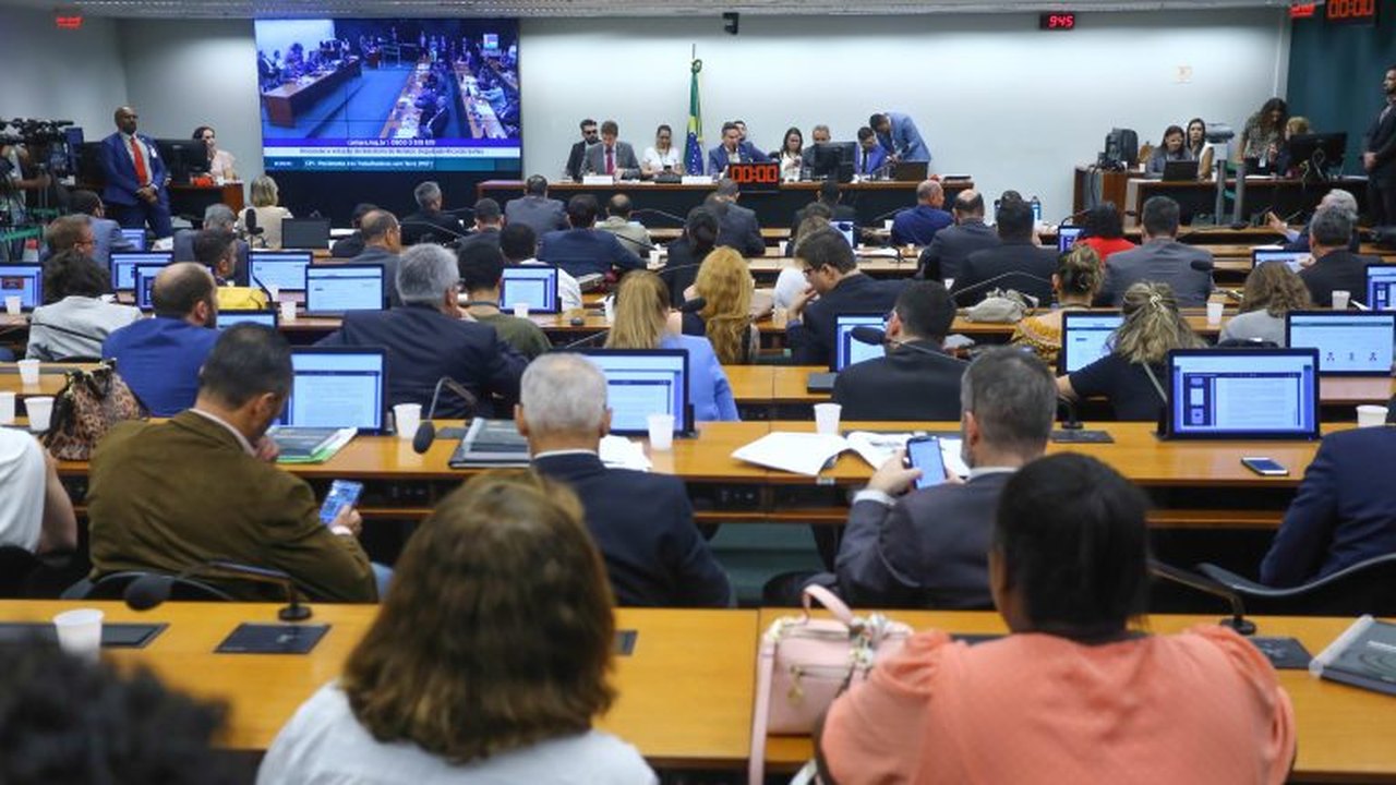 Programa Desenrola é aprovado em Comissão do Senado