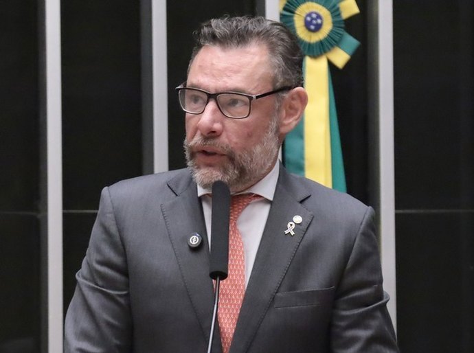Marangoni luta e exige que os direitos dos autistas e das famílias atípicas sejam prioridades