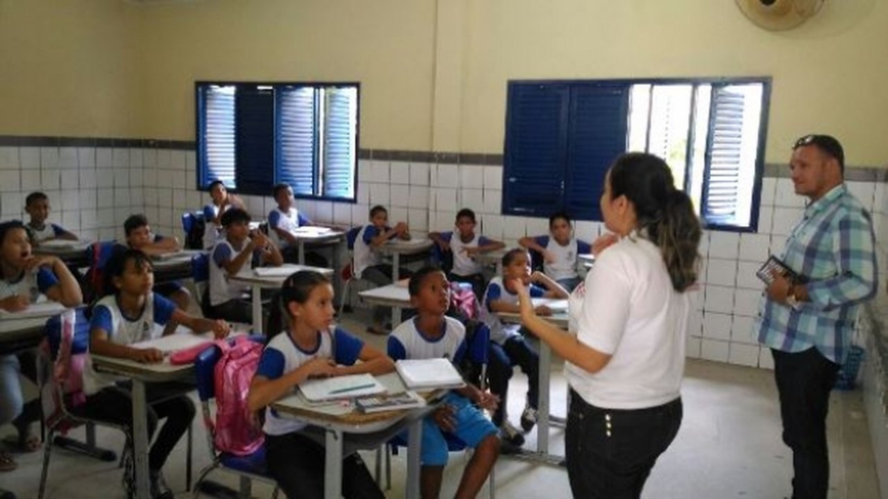 Campanha vai incentivar a troca de armas de brinquedo por livros educativos