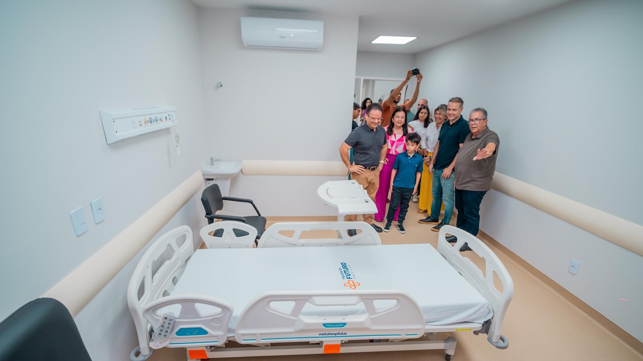 Governador em exercício Marcelo Victor visita Hospital do Futuro em Pilar, acompanhado de Renan Filho