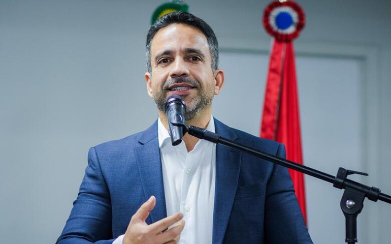 Governador reforça compromisso em manter salários em dia e de mais investimentos para Alagoas