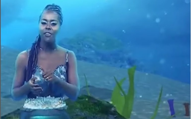 No 'Fantástico', Maju Coutinho se transforma em sereia para entrevistar protagonista de filme