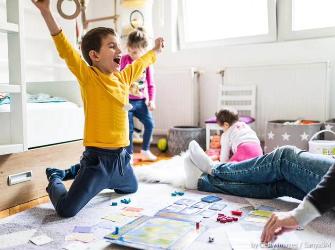 Férias escolares e acidentes domésticos: como proteger as crianças dentro de casa?