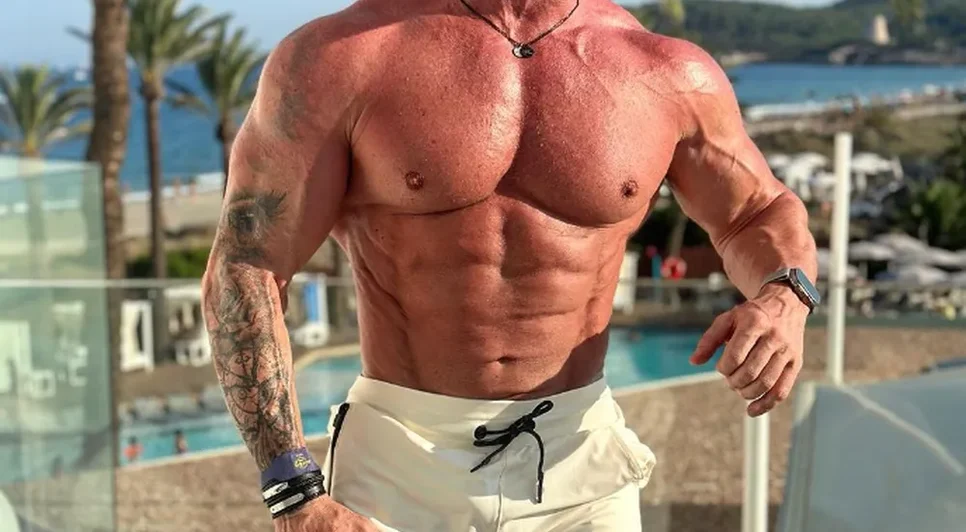 Influenciador fitness Renato Cariani é alvo de operação policial contra tráfico de drogas