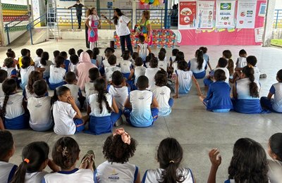 Saúde Bucal realiza ação educativa sobre a importância da escovação dental em escola no Vergel