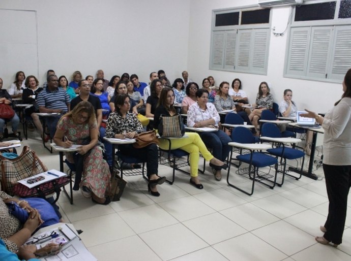 Estado lança edital que fortalece parceria com instituições de ensino