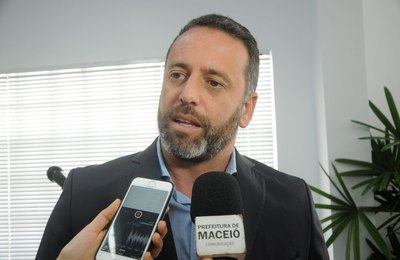 Procon Maceió realiza pesquisa de preços de itens carnavalescos 