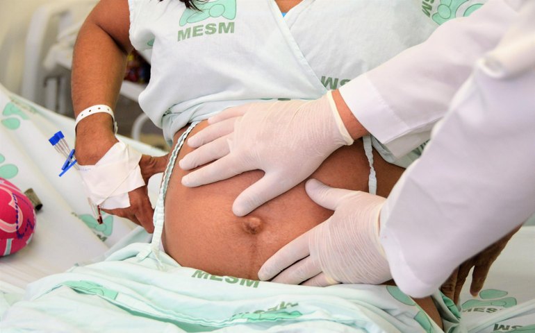 Sesau orienta mães sobre prevenção e tratamento à sífilis congênita