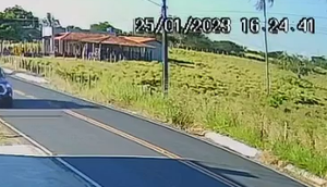 Mulher é atropelada enquanto caminhava às margens da Rodovia SE-255