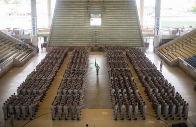 Renan Filho participa da formatura de 945 novos soldados nos 187 anos da PM 