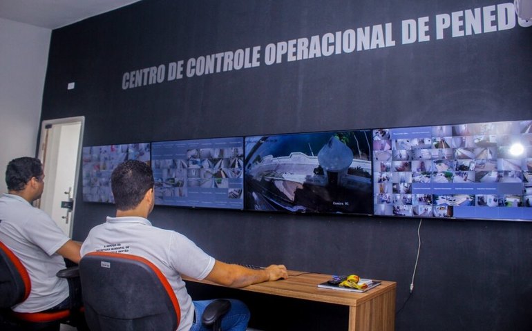 Prefeitura de Penedo amplia monitoramento de segurança com novas câmeras e rede de fibra ótica
